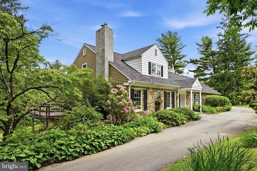 1646 Fairview Rd, GLENMOORE, PA, 19343-2626 | Card Image