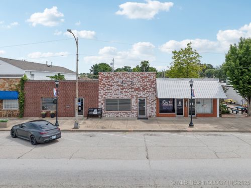119 N Broadway, Coweta, OK, 74429-2601 | Card Image