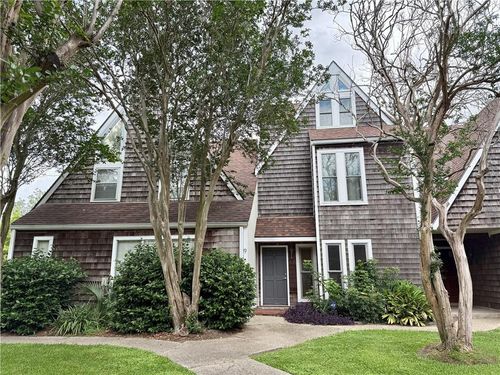 9 Spinnaker Ln, New Orleans, LA, 70124-1655 | Card Image