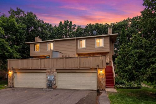 2103 Marquis Rd, Golden Valley, MN, 55427-3143 | Card Image