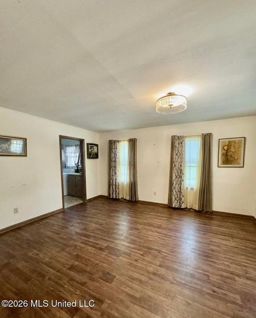 52 Fly St, Coffeeville, MS, 38922-2789 | Card Image