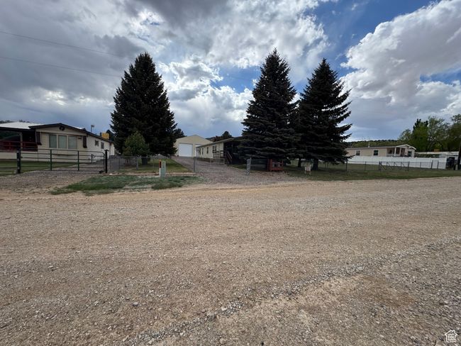 View of yard | Image 6