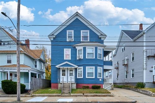 176 Central Ave, Pawtucket, RI, 02860-2317 | Card Image