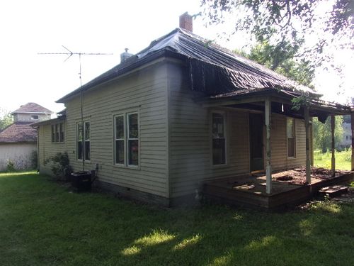 201 E North St, Waynesville, IL, 61778-9543 | Card Image