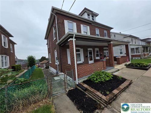 462 E 10th St, NORTHAMPTON, PA, 18067-1733 | Card Image