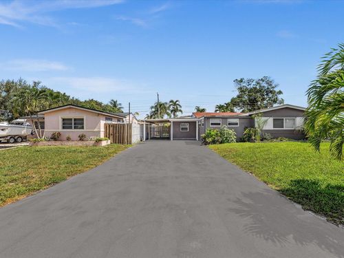 6661 Meade St, Hollywood, FL, 33024-1913 | Card Image