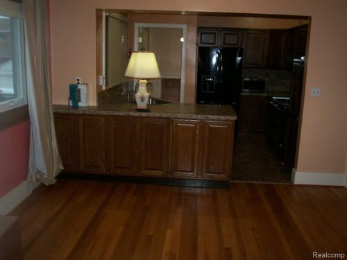 1062 1st St, Wyandotte, MI, 48192-3208 | Card Image