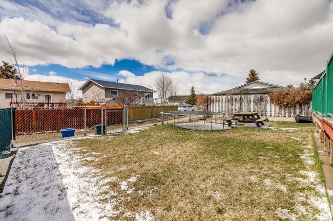 126 Stafford Street, Home with 5 bedrooms, 3 bathrooms and 5 parking in Crossfield AB | Image 21