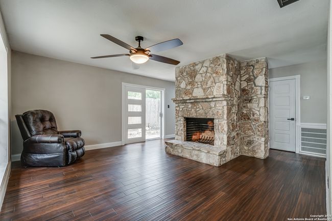 3330 Turnabout Loop, House other with 3 bedrooms, 2 bathrooms and null parking in Schertz TX | Image 6