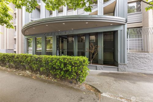 110-1504 Aurora Ave N, Seattle, WA, 98109-3047 | Card Image