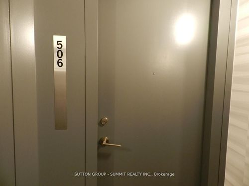 506-25 Carlton St, Toronto, ON, M5B1L4 | Card Image