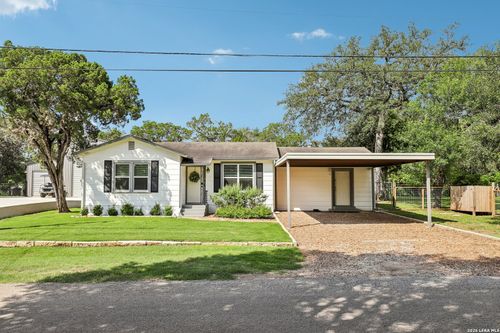 1187 Madeline St, New Braunfels, TX, 78132-4725 | Card Image