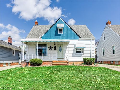 6106 Pelham Dr, Parma, OH, 44129-4640 | Card Image