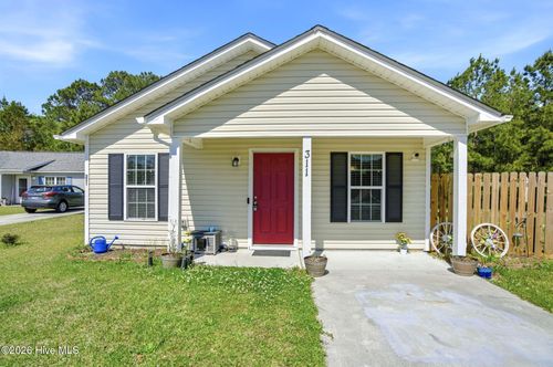 311 Snow Bell Ct, Richlands, NC, 28574-7456 | Card Image