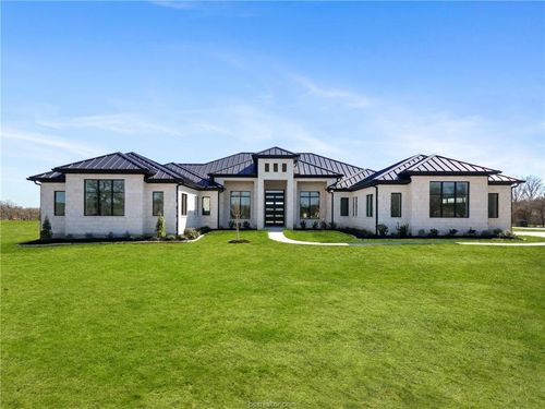 4558 Hicks Ln, College Station, TX, 77845-3068 | Card Image