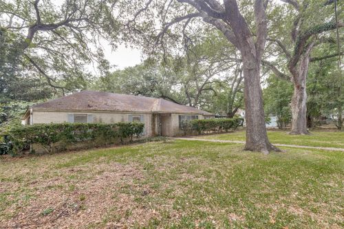 801 S Jackson St, Alvin, TX, 77511-3336 | Card Image