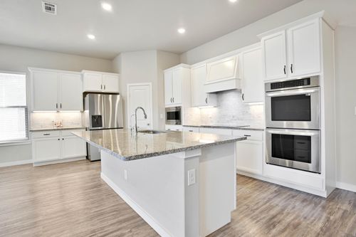 9803 Xenia Ave, Lubbock, TX, 79424-4682 | Card Image