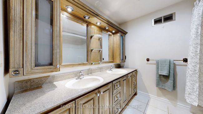 46 Maplewood Dr, House other with 5 bedrooms, 3 bathrooms and 5 parking in Amaranth ON | Image 18