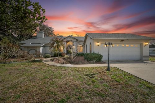 2910 Pine Club Dr, PLANT CITY, FL, 33566-9566 | Card Image