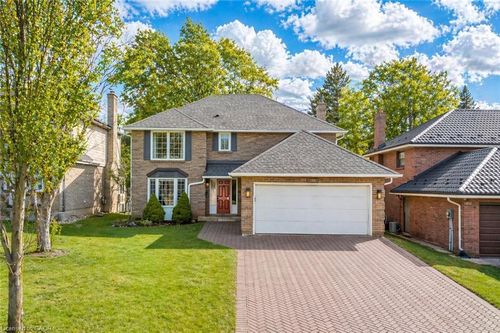 109 Ashberry Pl, Waterloo, ON, N2T1G8 | Card Image