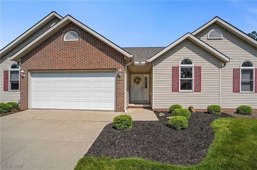 1391 Waters Edge Dr, Akron, OH, 44313-8830 | Card Image
