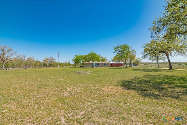 2105 Fm 1104, House other with 3 bedrooms, 2 bathrooms and null parking in Kingsbury TX | Image 37
