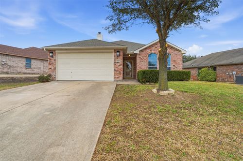 7213 Hogan Drive, Benbrook, TX, 76126 | Card Image