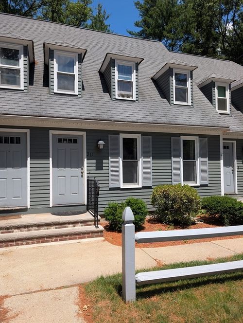 215-215 Wellman Ave, North Chelmsford, MA, 01863-1362 | Card Image