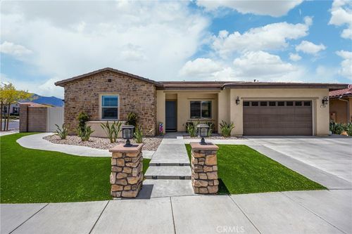 11638 Oakton Way, Corona, CA, 92883 | Card Image