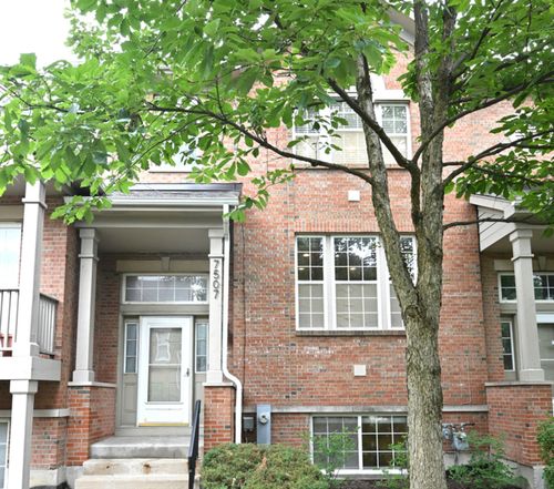 7507 Frontage Rd, Skokie, IL, 60077-3224 | Card Image