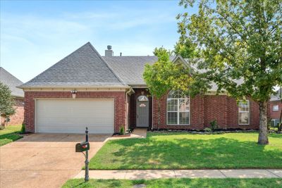 9813 Calderdale Dr, House other with 3 bedrooms, 2 bathrooms and null parking in Cordova TN | Image 1