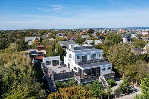 31 Atlantic Ave, Ocean Beach, NY, 11770-2017 | Card Image