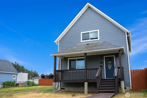 922 Eklund Ave, Hoquiam, WA, 98550-2649 | Card Image