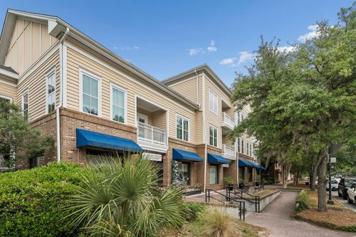 302-250 Seven Farms Dr, Daniel Island, SC, 29492-8161 | Card Image