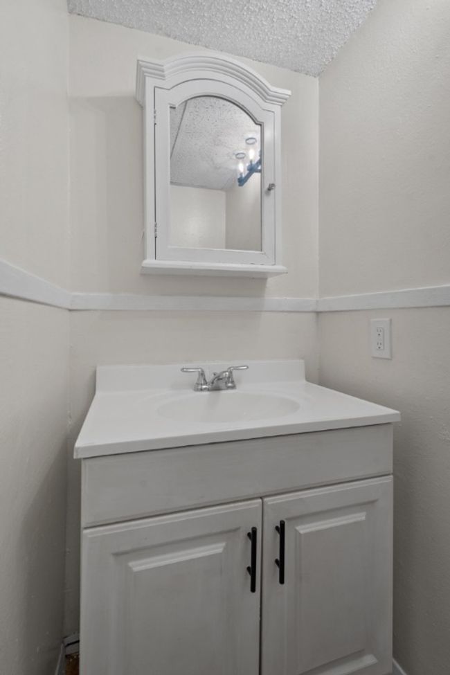 APT-203 - 4103 Speedway, Condo with 0 bedrooms, 1 bathrooms and 1 parking in Austin TX | Image 12