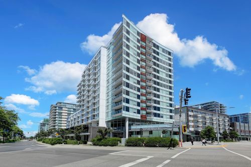601 - 5508 Hollybridge Way, Condo with 2 bedrooms, 2 bathrooms and 1 parking in Richmond BC | Card Image