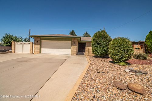 3005 N Sunset Ave, Farmington, NM, 87401-4163 | Card Image