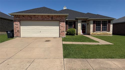8221 Atherton St, Arlington, TX, 76002-3030 | Card Image
