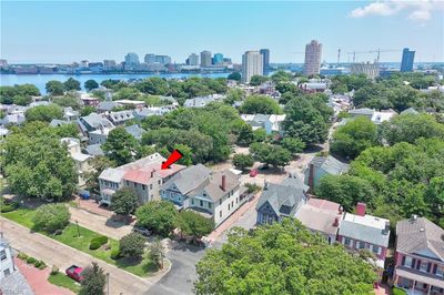 363 Washington Street, Home with 2 bedrooms, 2 bathrooms and null parking in Portsmouth VA | Image 1