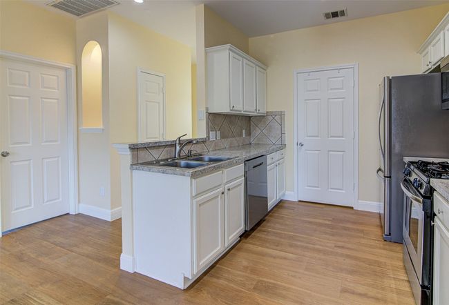 APT-201 - 1481 E Old Settlers Blvd, Condo with 2 bedrooms, 2 bathrooms and 1 parking in Round Rock TX | Image 9