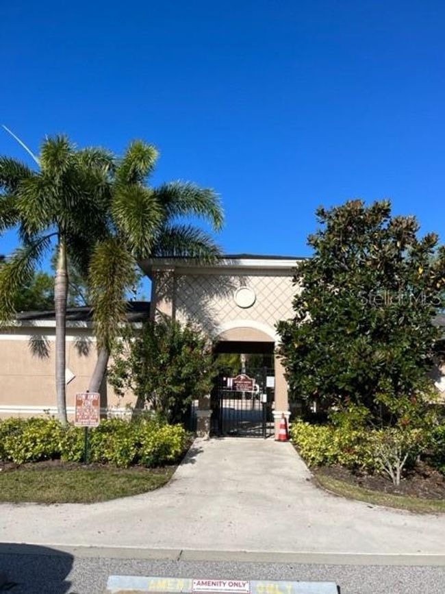 1374 Grantham Drive, For Sale in Sarasota Zoocasa