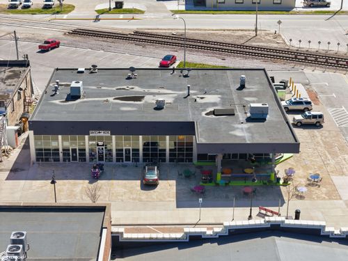 713 Jefferson St, Burlington, IA, 52601-5462 | Card Image