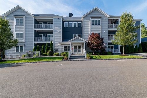unit-207-181 S Franklin St, Holbrook, MA, 02343-1489 | Card Image
