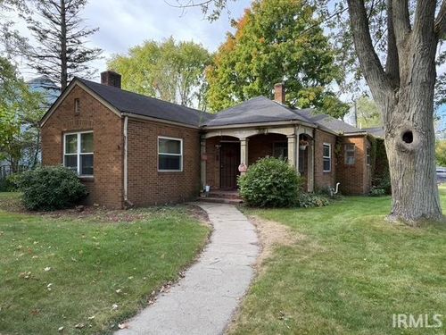 1053 N Elmer St, South Bend, IN, 46628-2531 | Card Image