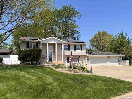 462 Circle Dr, Kewanee, IL, 61443-3622 | Card Image