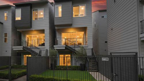 2106 Dennis St, Houston, TX, 77004-1324 | Card Image