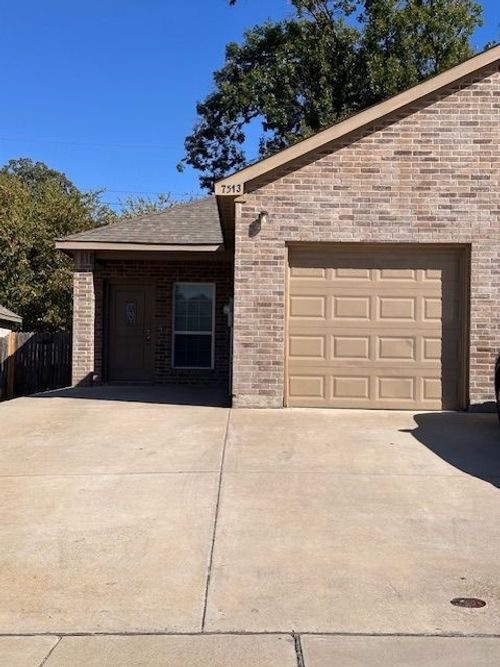 7513 Novella Dr, Fort Worth, TX, 76134-4318 | Card Image