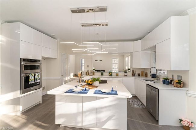 Kitchen with Updated Appliances | Image 16