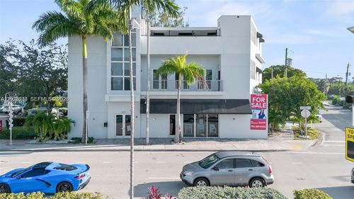2500 Wilton Dr, Wilton Manors, FL, 33305-1253 | Card Image