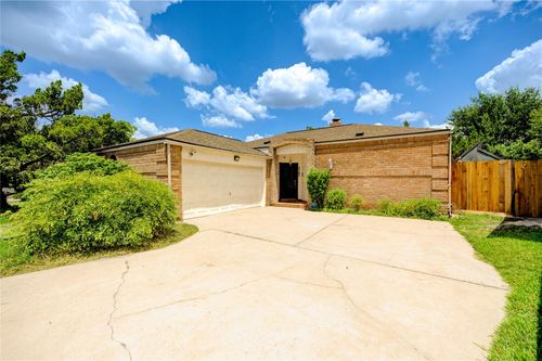 2107 Jamara Ln, Houston, TX, 77077-5619 | Card Image
